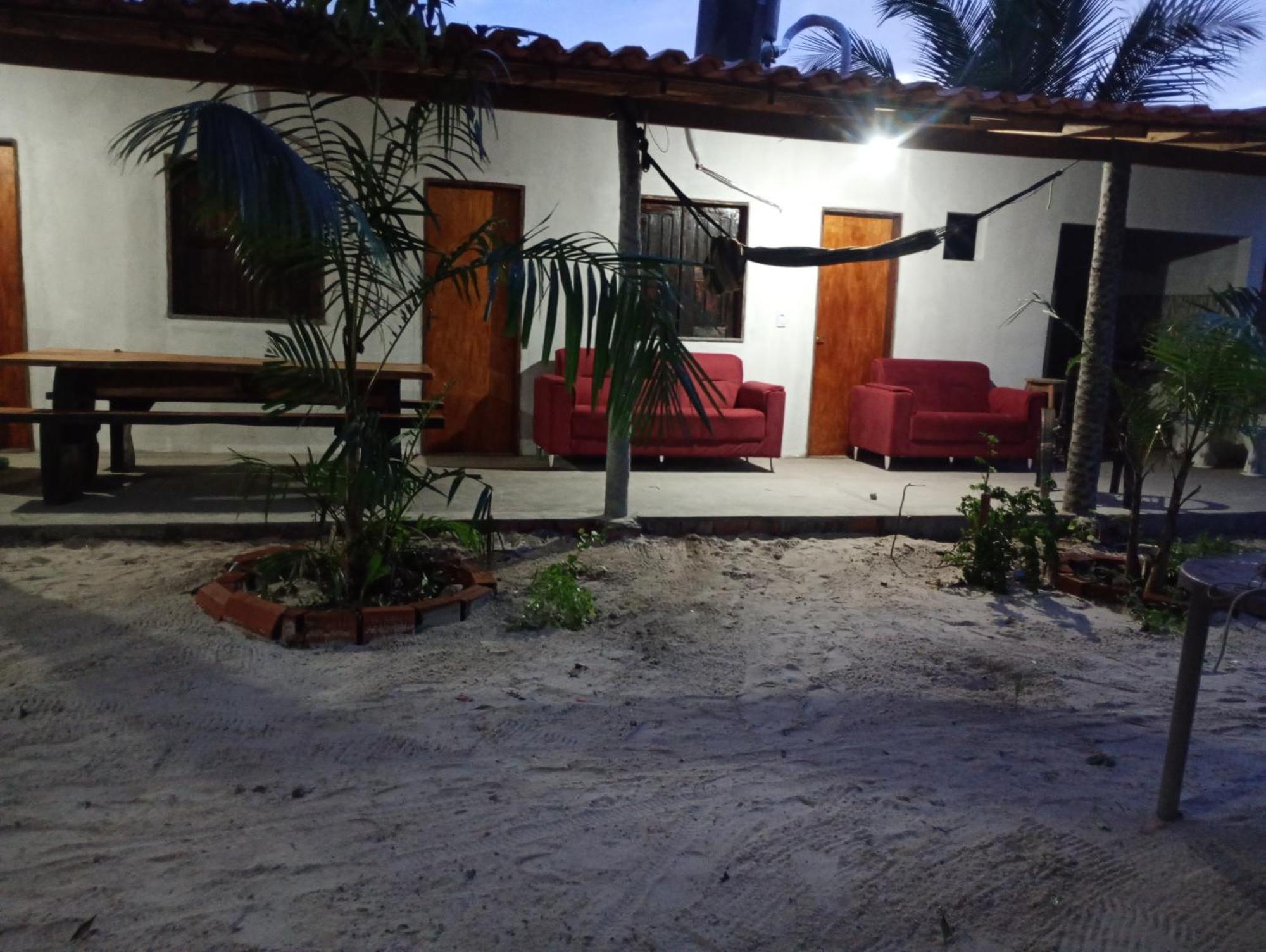 Hostel E Camping Na Rua Das Flores Santo Amaro do Maranhao ภายนอก รูปภาพ