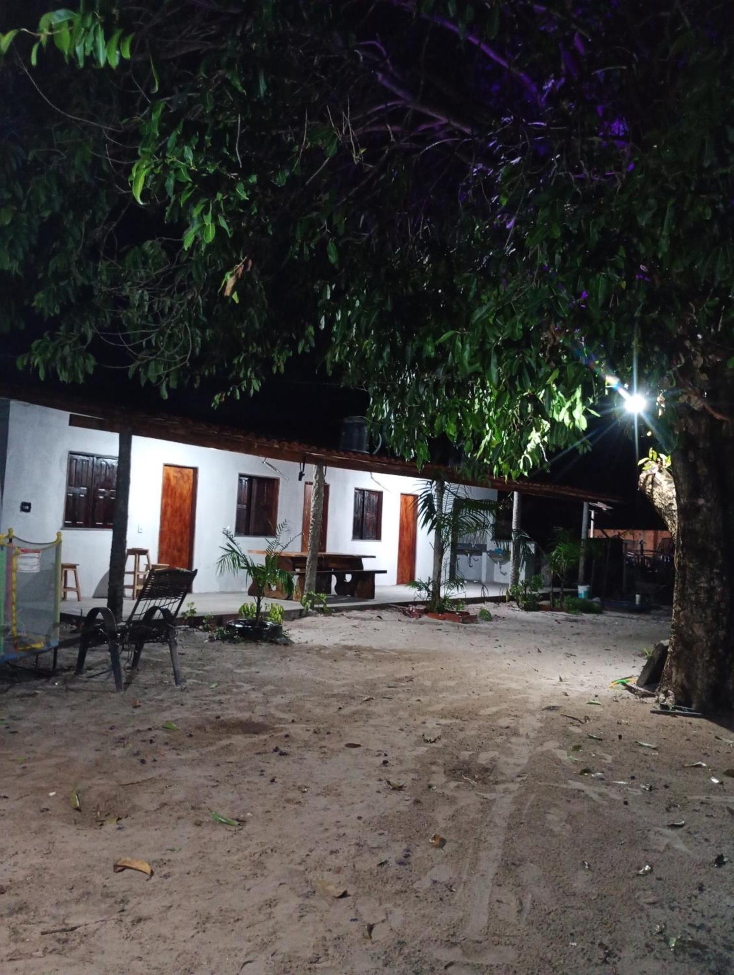 Hostel E Camping Na Rua Das Flores Santo Amaro do Maranhao ภายนอก รูปภาพ
