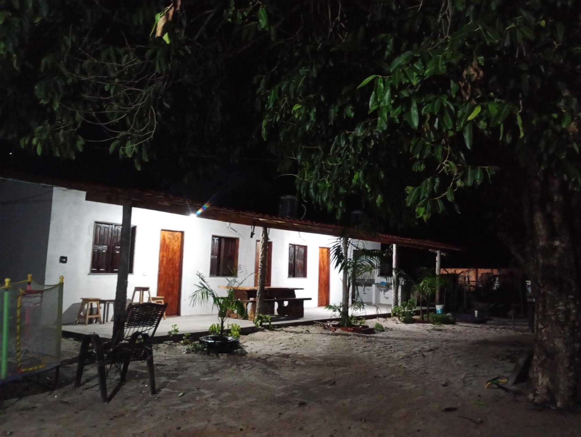 Hostel E Camping Na Rua Das Flores Santo Amaro do Maranhao ภายนอก รูปภาพ
