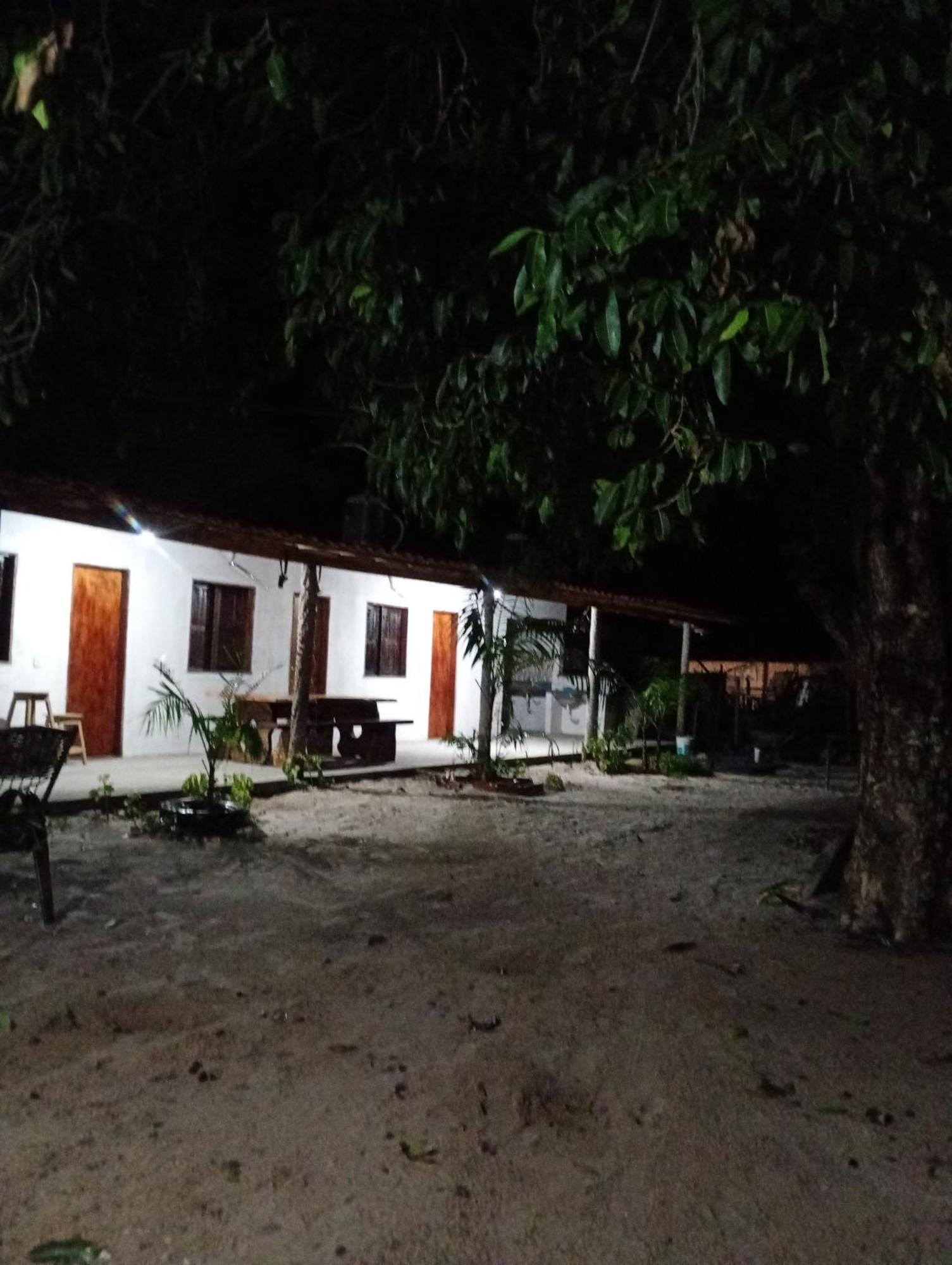 Hostel E Camping Na Rua Das Flores Santo Amaro do Maranhao ภายนอก รูปภาพ