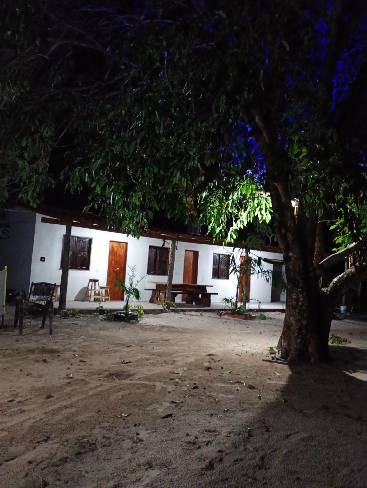 Hostel E Camping Na Rua Das Flores Santo Amaro do Maranhao ภายนอก รูปภาพ