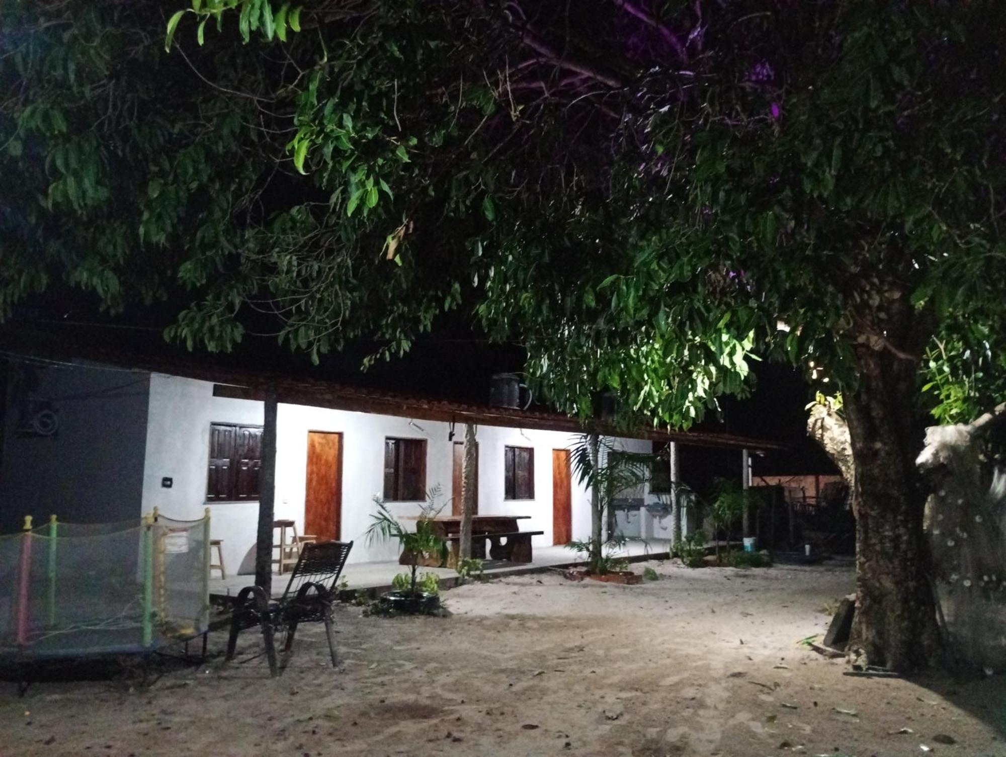 Hostel E Camping Na Rua Das Flores Santo Amaro do Maranhao ภายนอก รูปภาพ